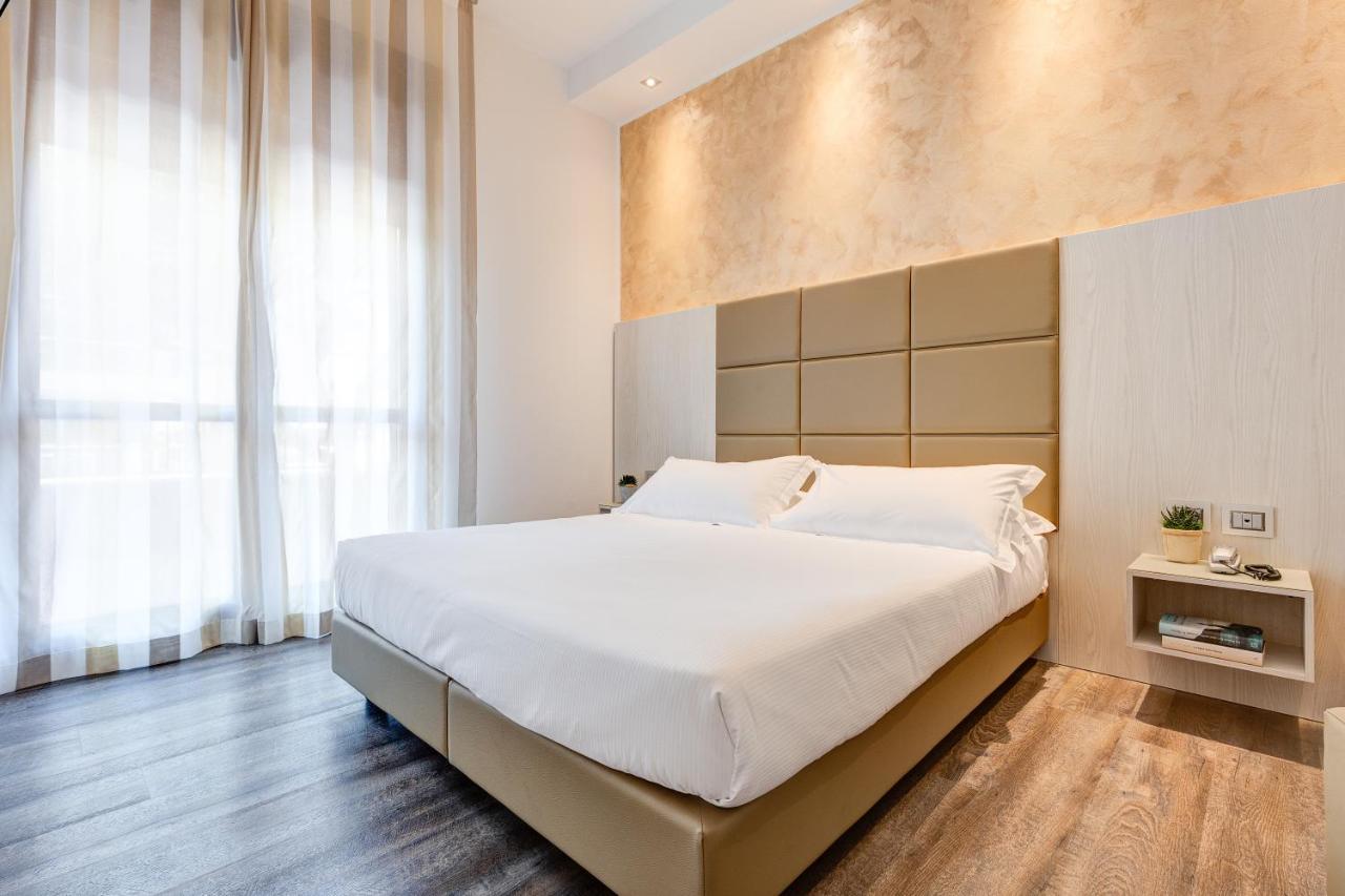 Hotel Piccadilly Лідо-ді-Єзоло Екстер'єр фото